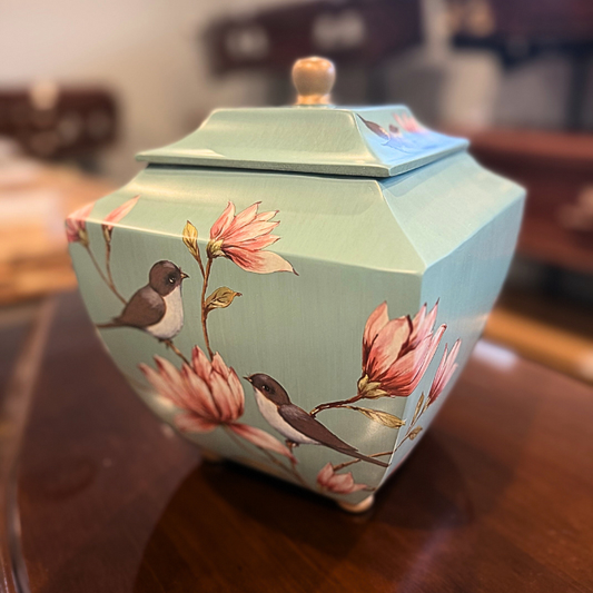 Magnolia Lovebirds Urn