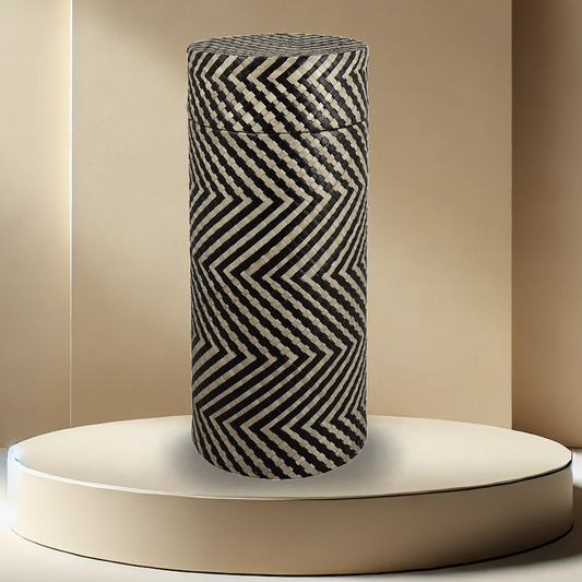 Pandanus Chevron Scattering Tube Urn