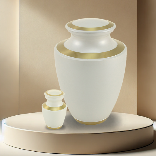 Trinity Pearl Urn